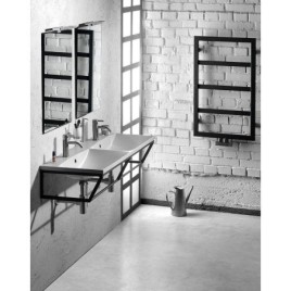 Salle de bain SKA 120, tapis noir